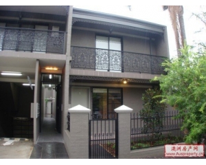 悉尼近新南威尔士大学联排别墅erskinevill