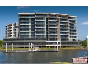 黄金海岸经典高尔夫球场水景公寓signature