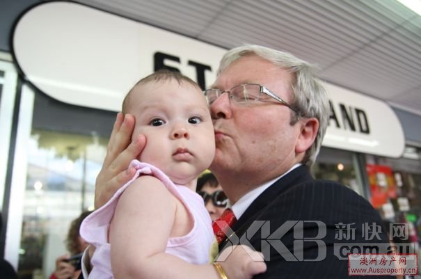 陆克文现身悉尼好市围引轰动 陆克文现身悉尼好市围引轰动