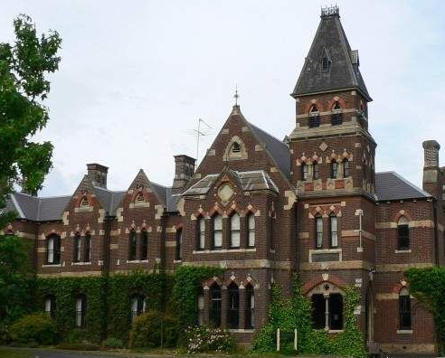 墨尔本大学澳洲经济收入最高大学