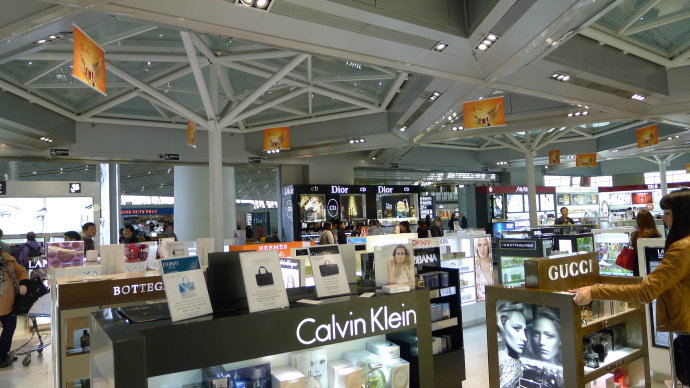 购物最后一棒!盘点全球各大机场免税店购物清