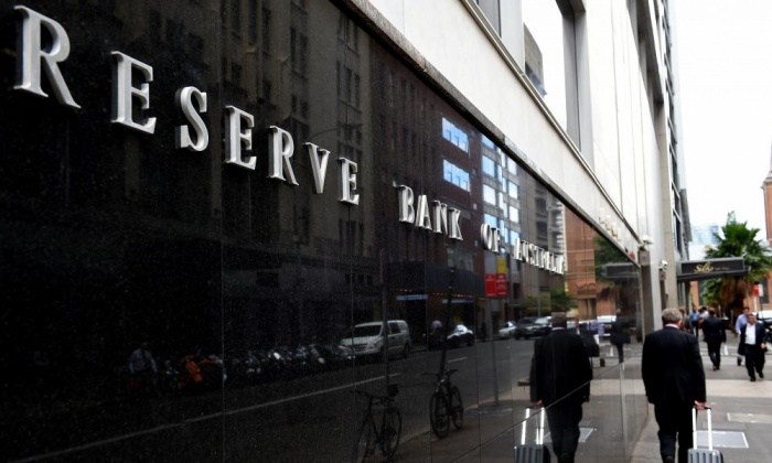 澳洲央行预计全球一直延续低息政策:存钱不如