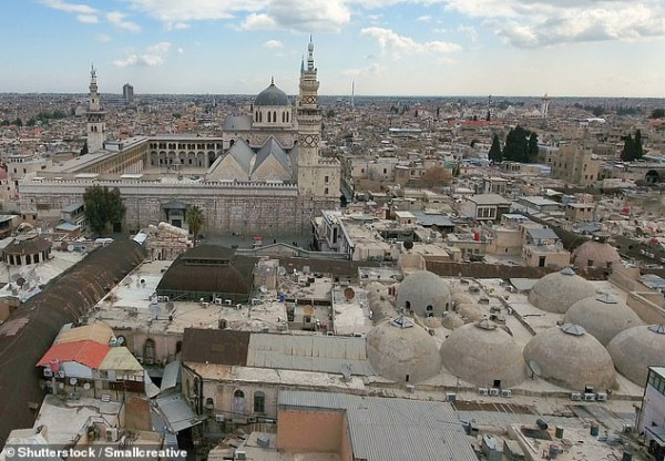 17972160-7419145-image-m-13_1567426619237.jpg,0