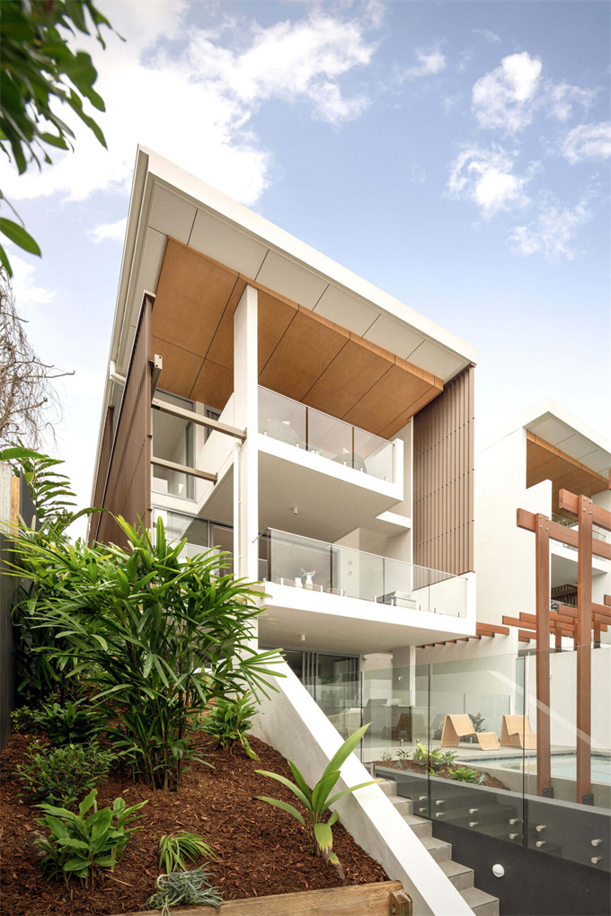 布里斯班河畔豪宅The Brenta Rivera River House