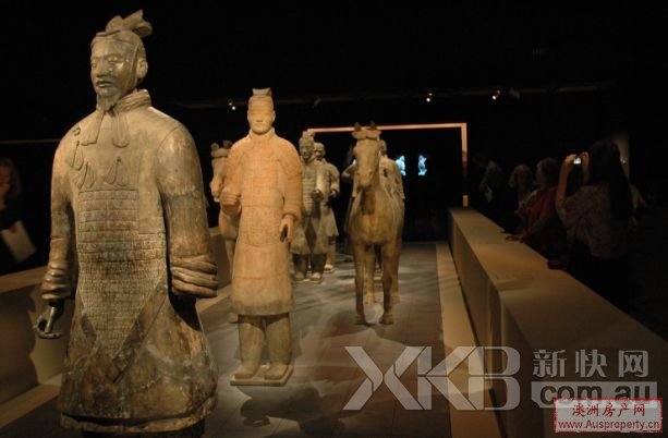 在新州艺术馆展出的秦兵马俑