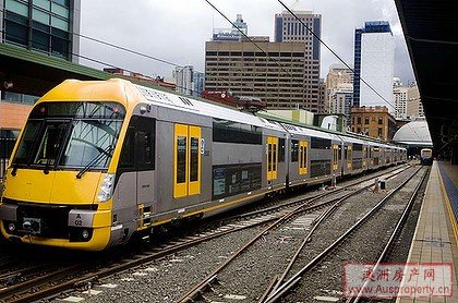 首辆新型火车登陆悉尼 进入测试