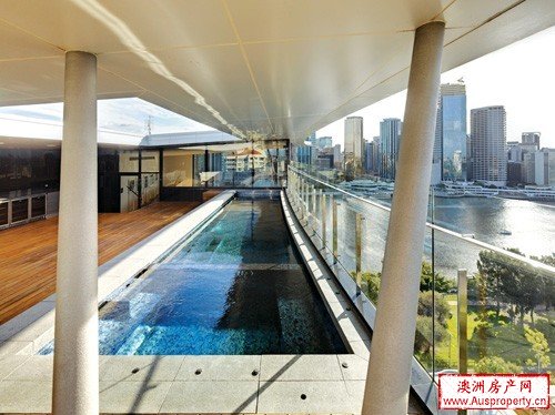 斯科特街豪宅浅水游泳池