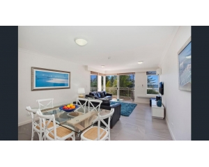 黄金海岸精品公寓403/220 The Esplanade