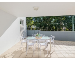 布里斯班精品公寓2/7 Ashgrove Avenue