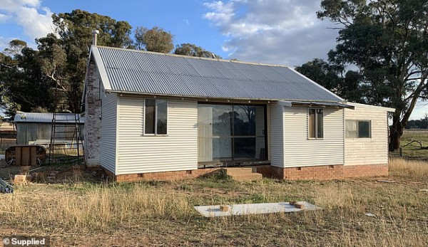 12652240-6953803-image-a-2_1556101332957.jpg,0