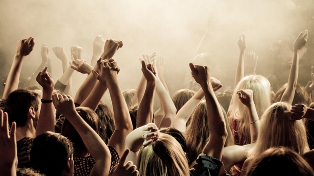 在英语里,形容心情high, 通常意思就是吸毒了,吸高了!